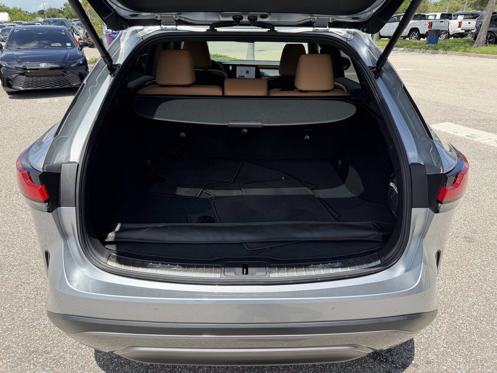 Used 2025 Lexus RX 350 FWD w/ Accessory Package (K3) image 12