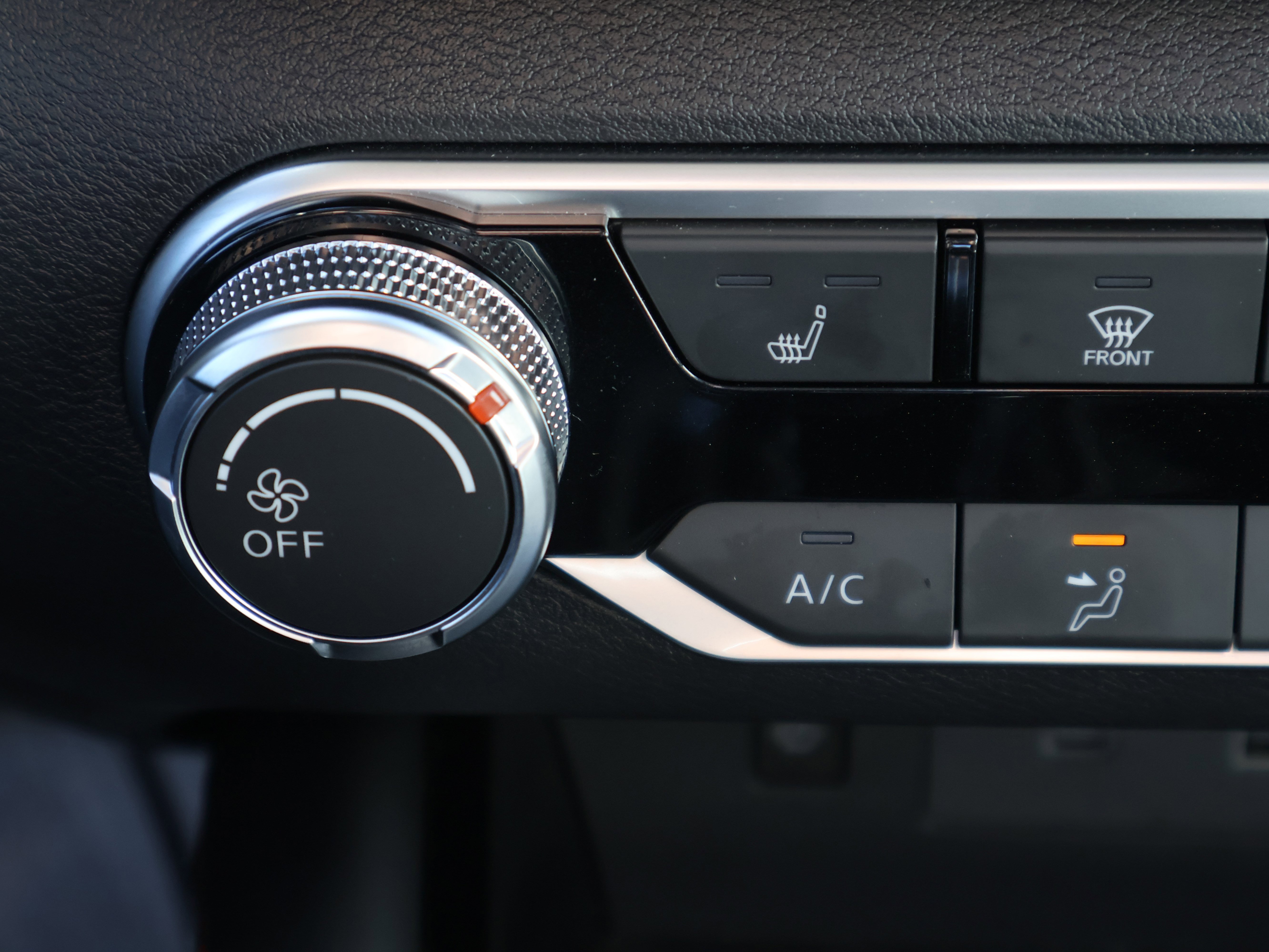 Used 2023 Nissan Altima 2.5 SR w/ SR Premium Package image 26