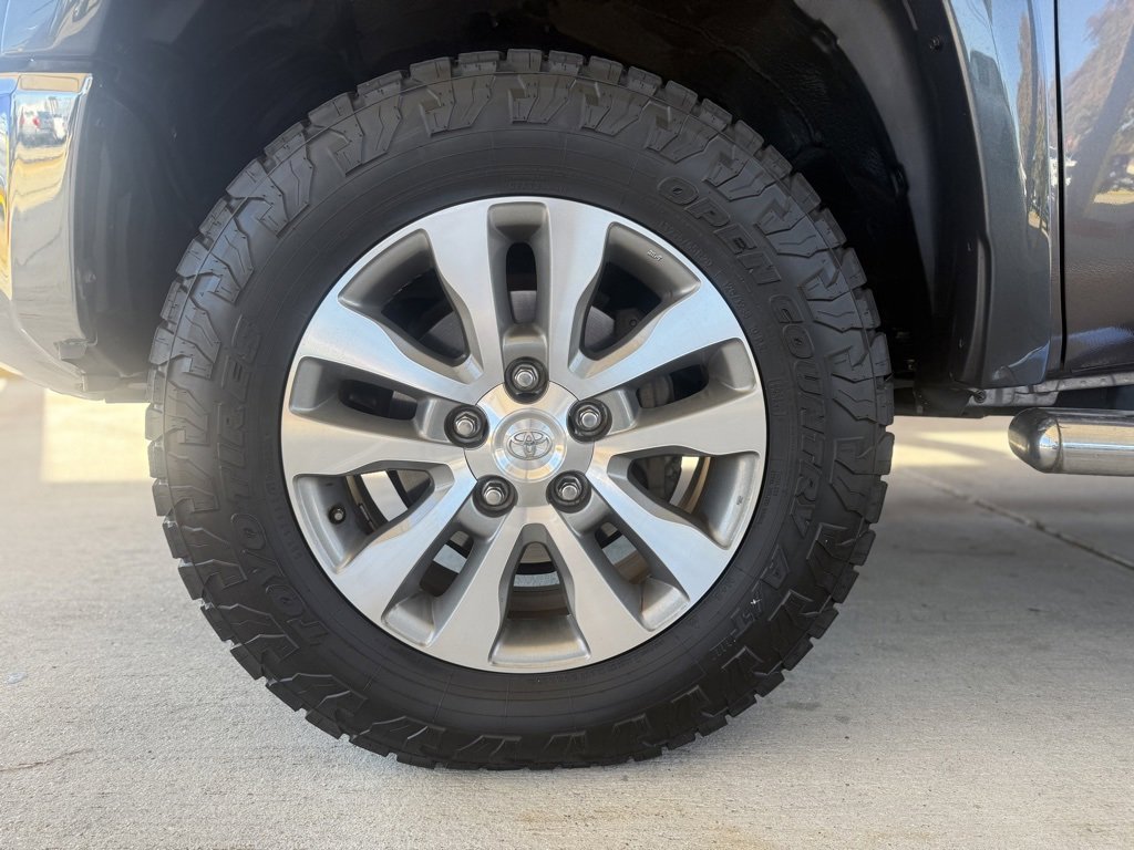 Used 2017 Toyota Tundra Limited image 12