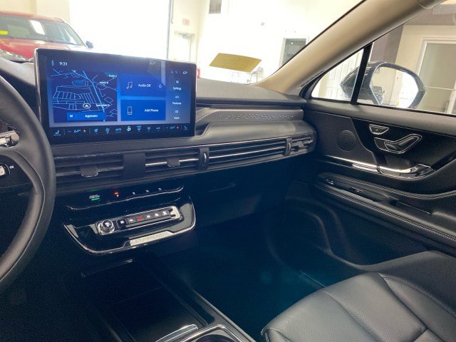 New 2025 Lincoln Corsair Grand Touring w/ Equipment Group 301A AWD/4WD image 12