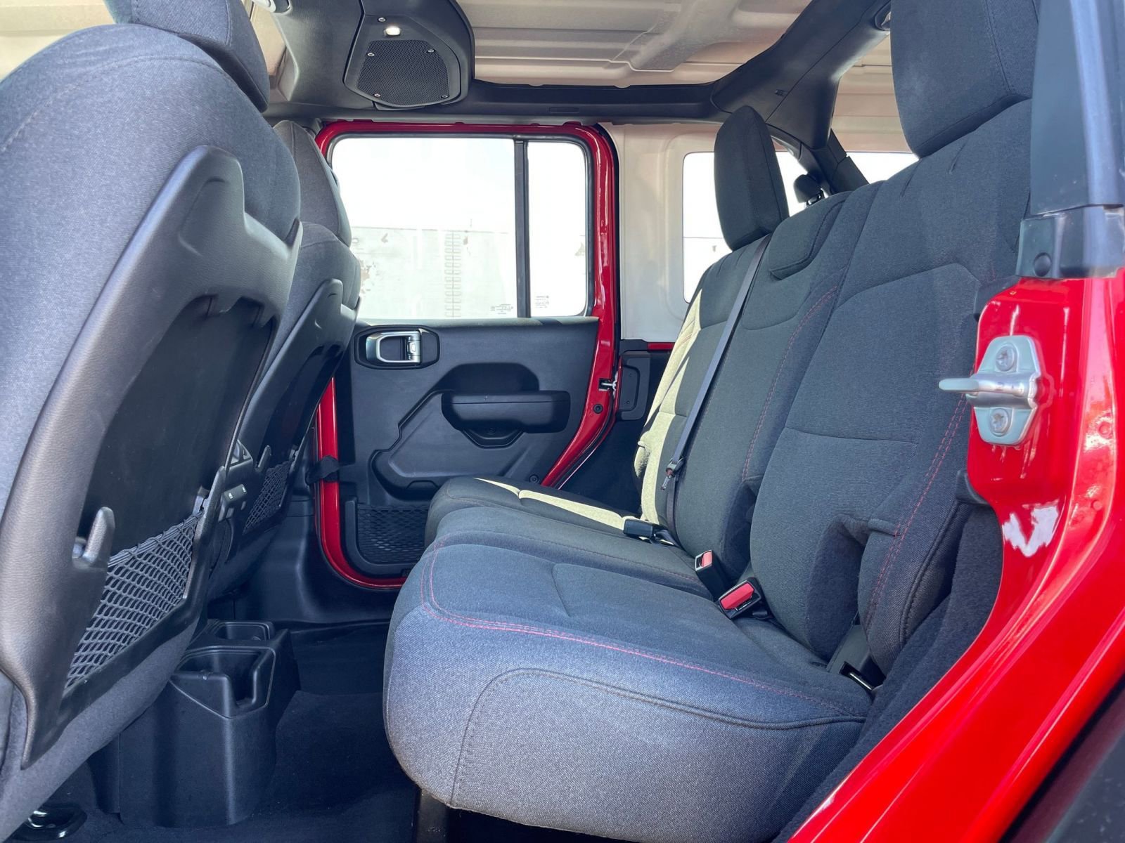 Used 2025 Jeep Wrangler Unlimited Rubicon image 25