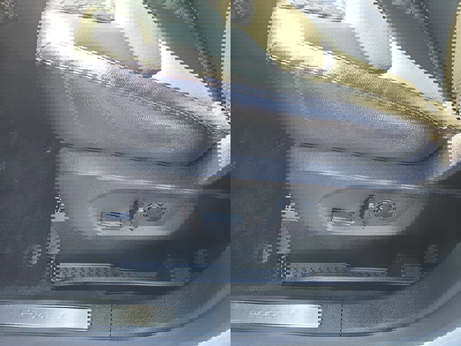 Certified 2024 Ford Edge Titanium w/ Equipment Group 301A image 12