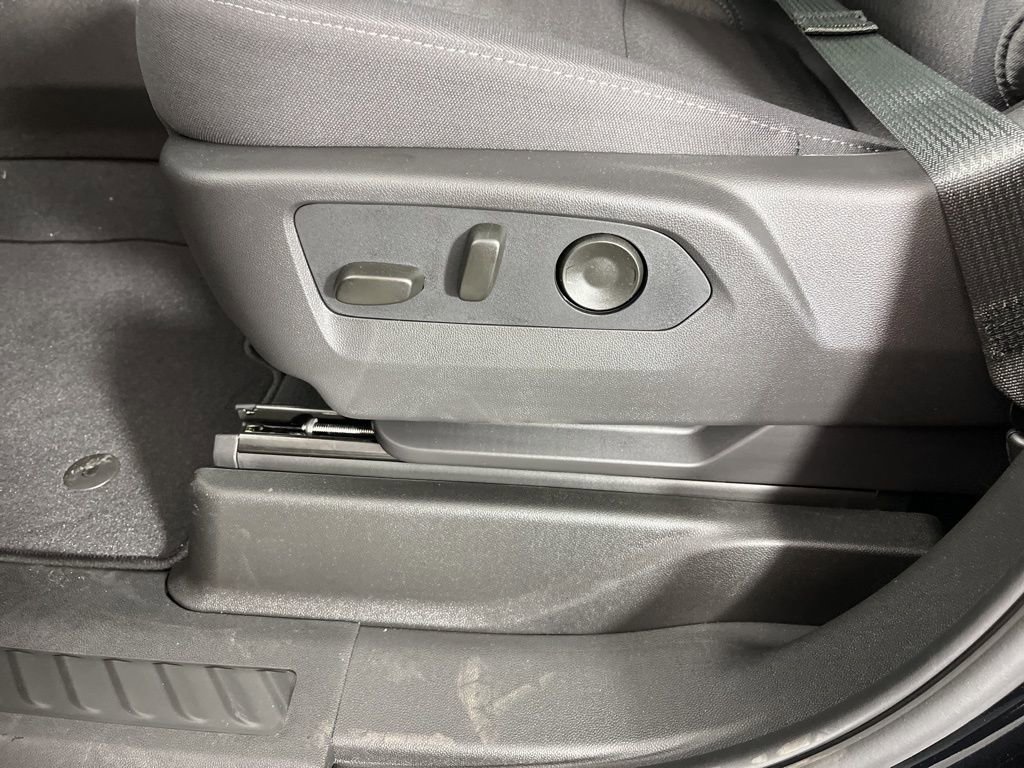 New 2026 Chevrolet Suburban LS image 24