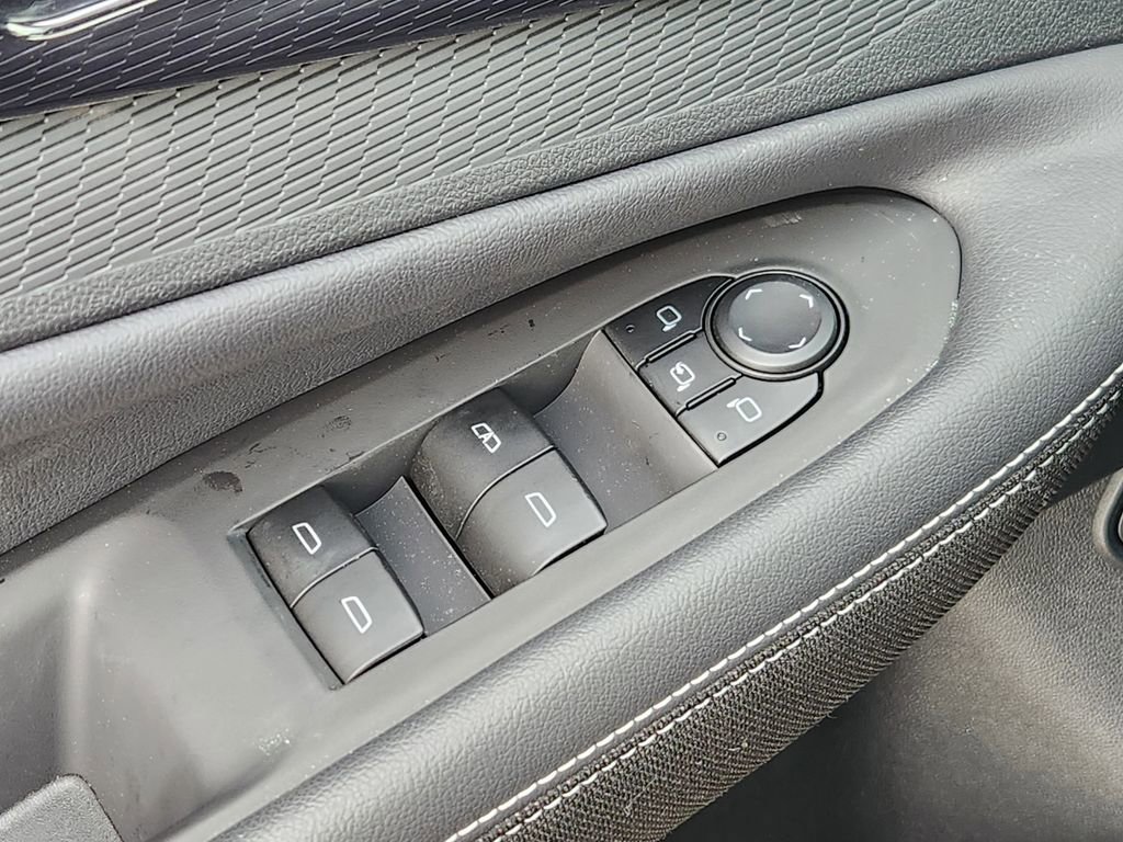 New 2026 Chevrolet Blazer EV LT image 25