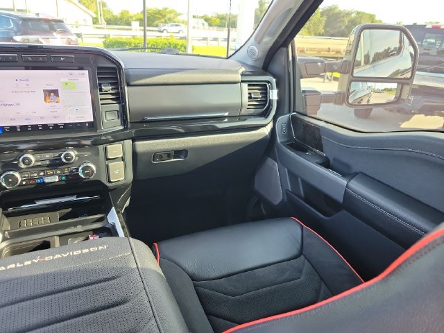 Certified 2024 Ford F250 Lariat w/ Lariat Ultimate Package AWD/4WD image 22