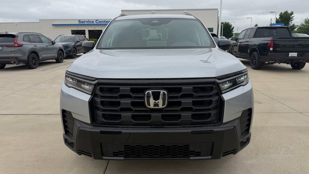New 2026 Honda Pilot Sport image 8