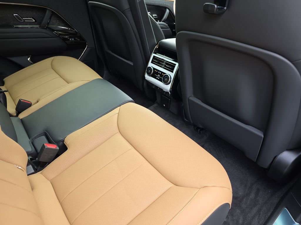 New 2026 Land Rover Range Rover Sport Dynamic SE image 11
