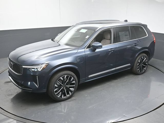 Used 2026 Volvo XC90 T8 Plus w/ Protection Package Premier AWD/4WD image 45