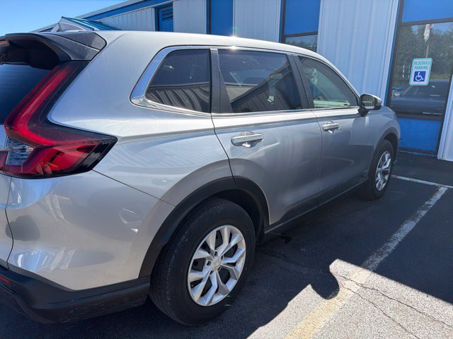 Used 2023 Honda CR-V LX image 4