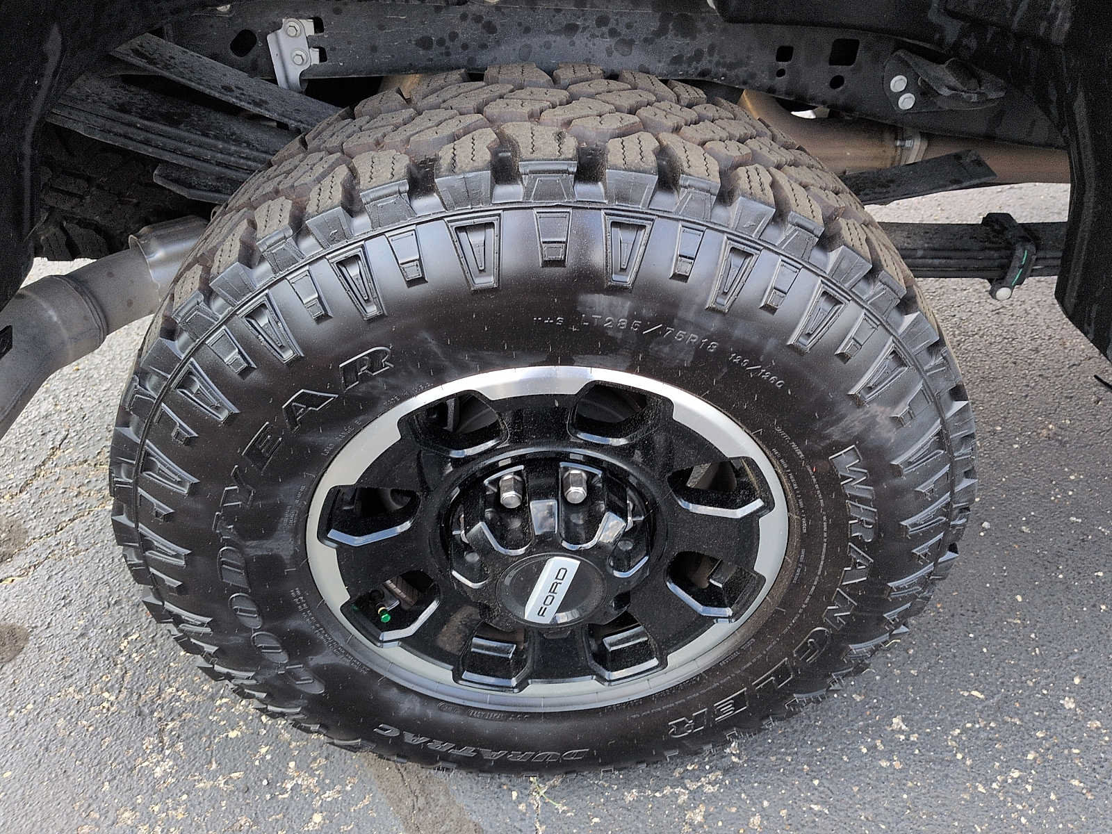 New 2026 Ford F350 Lariat w/ Tremor Off-Road Package AWD/4WD image 9