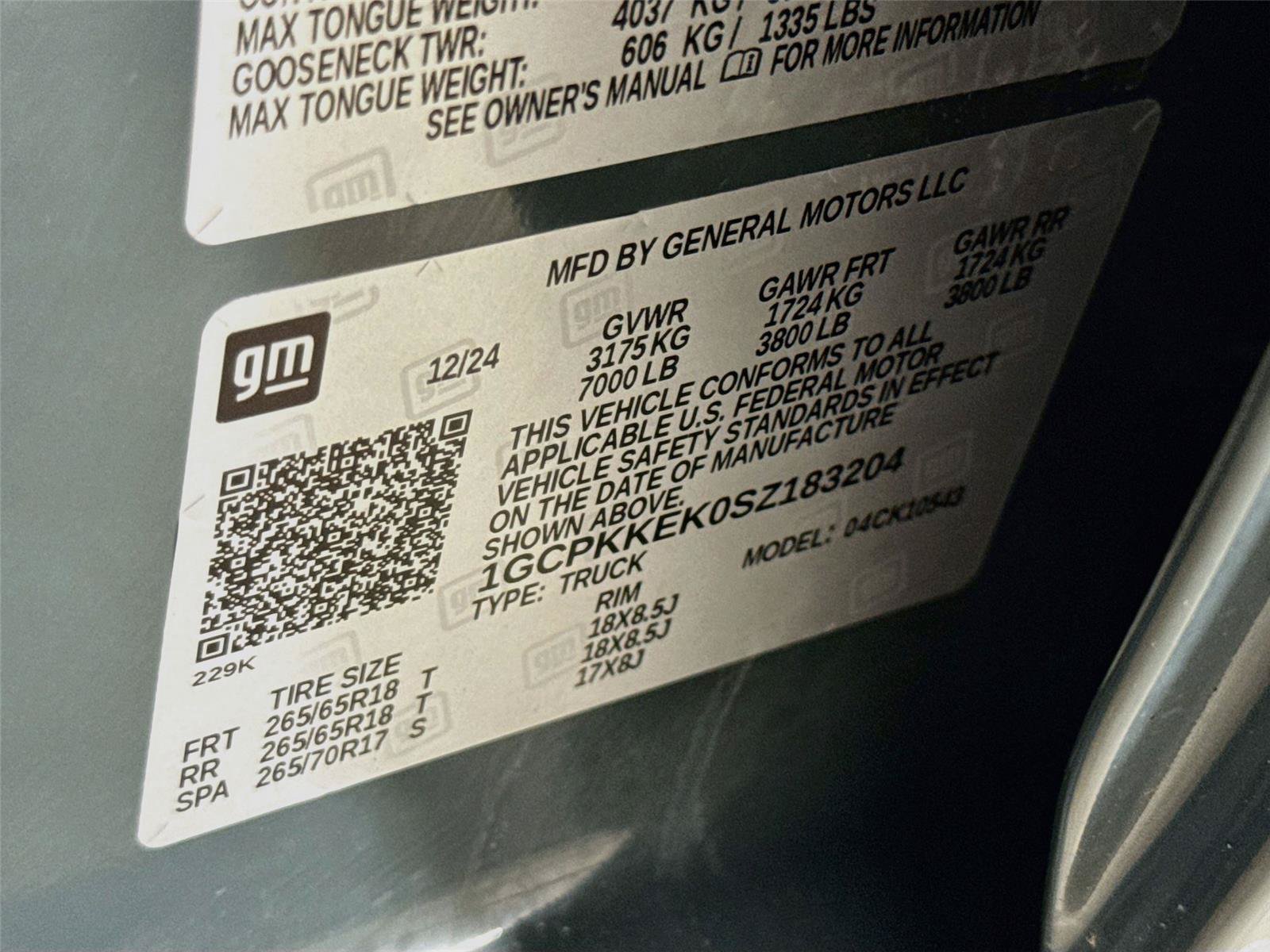 Used 2025 Chevrolet Silverado 1500 LT AWD/4WD image 32