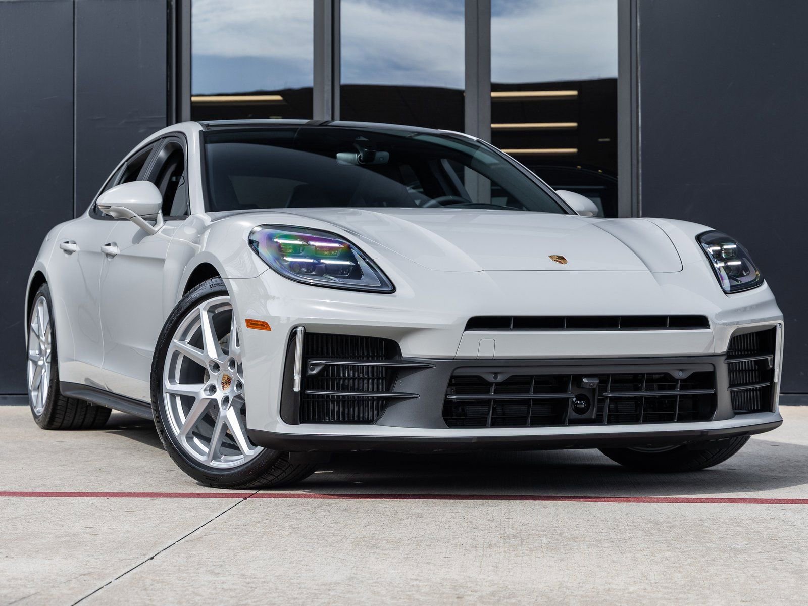 New 2026 Porsche Panamera 4 image 6