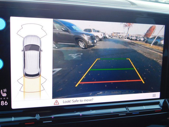 Used 2025 Volkswagen Atlas Cross Sport SE image 26