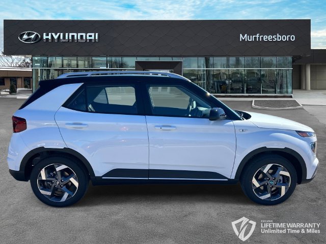 New 2026 Hyundai Venue SEL FWD image 4