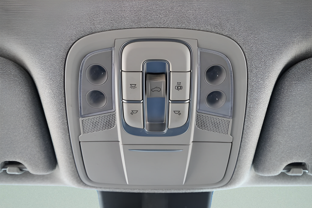 Used 2019 Hyundai Santa Fe AWD image 21