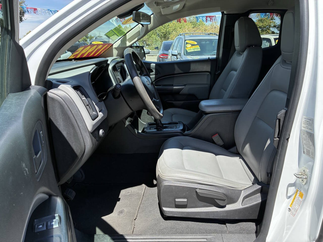 Used 2020 Chevrolet Colorado W/T w/ WT Convenience Package RWD image 3