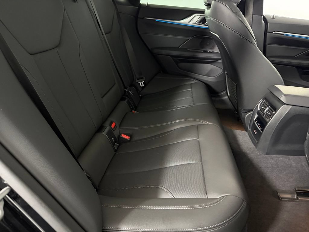 Used 2024 BMW i4 eDrive35 w/ Premium Package RWD image 29