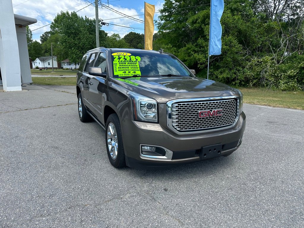 Used 2015 GMC Yukon Denali w/ Premium Package AWD/4WD image 7