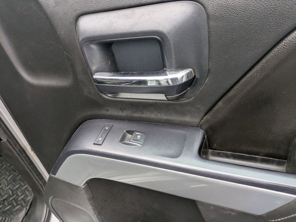 Used 2015 Chevrolet Silverado 2500 LT w/ LT Convenience Package image 47