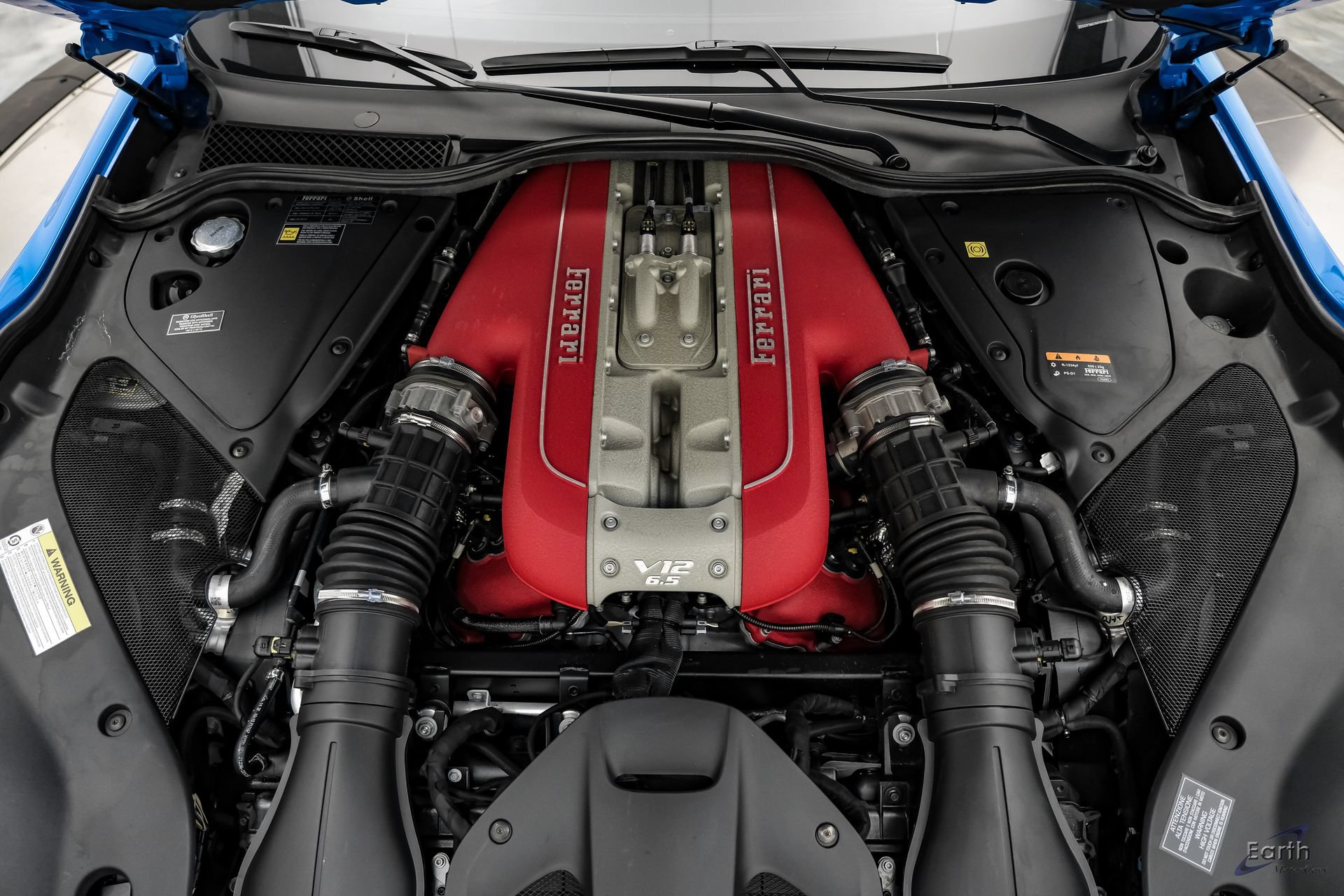 Used 2022 Ferrari 812 GTS RWD image 4
