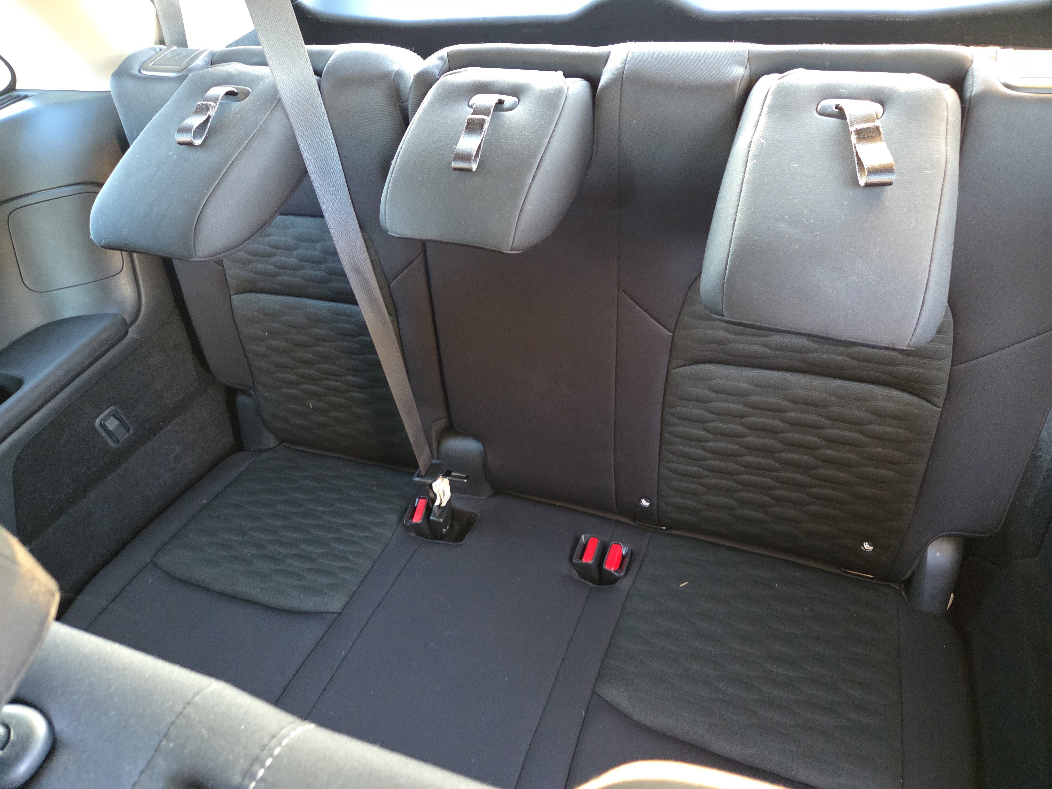 Used 2024 Nissan Pathfinder SV image 9