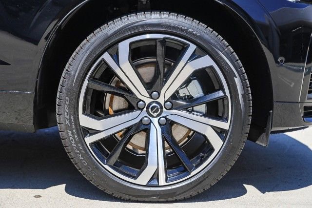 New 2025 Volvo XC60 T8 Ultra w/ Protection Package Premier image 11