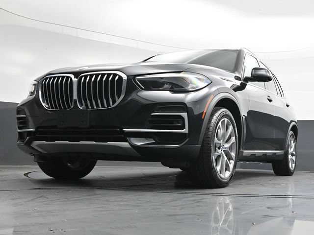 Used 2022 BMW X5 xDrive40i w/ Premium Package AWD/4WD image 35