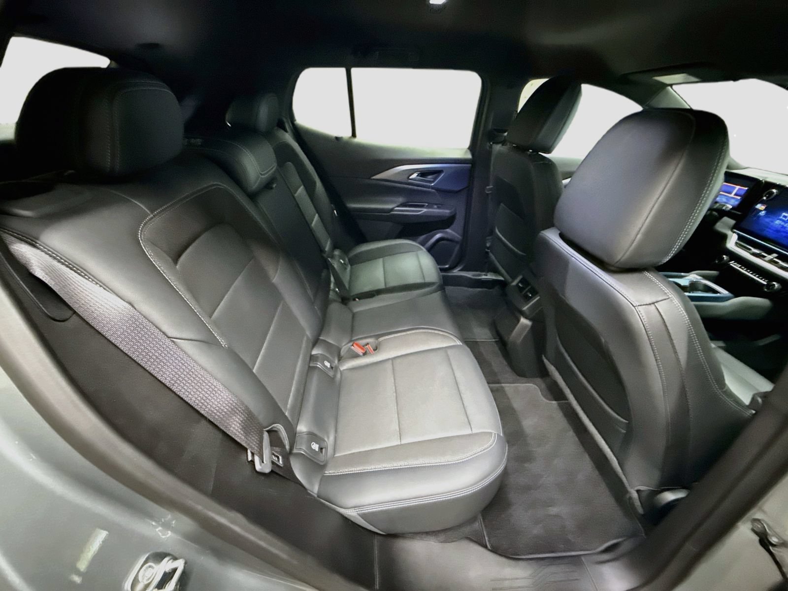 Used 2024 Chevrolet Equinox EV LT FWD image 29