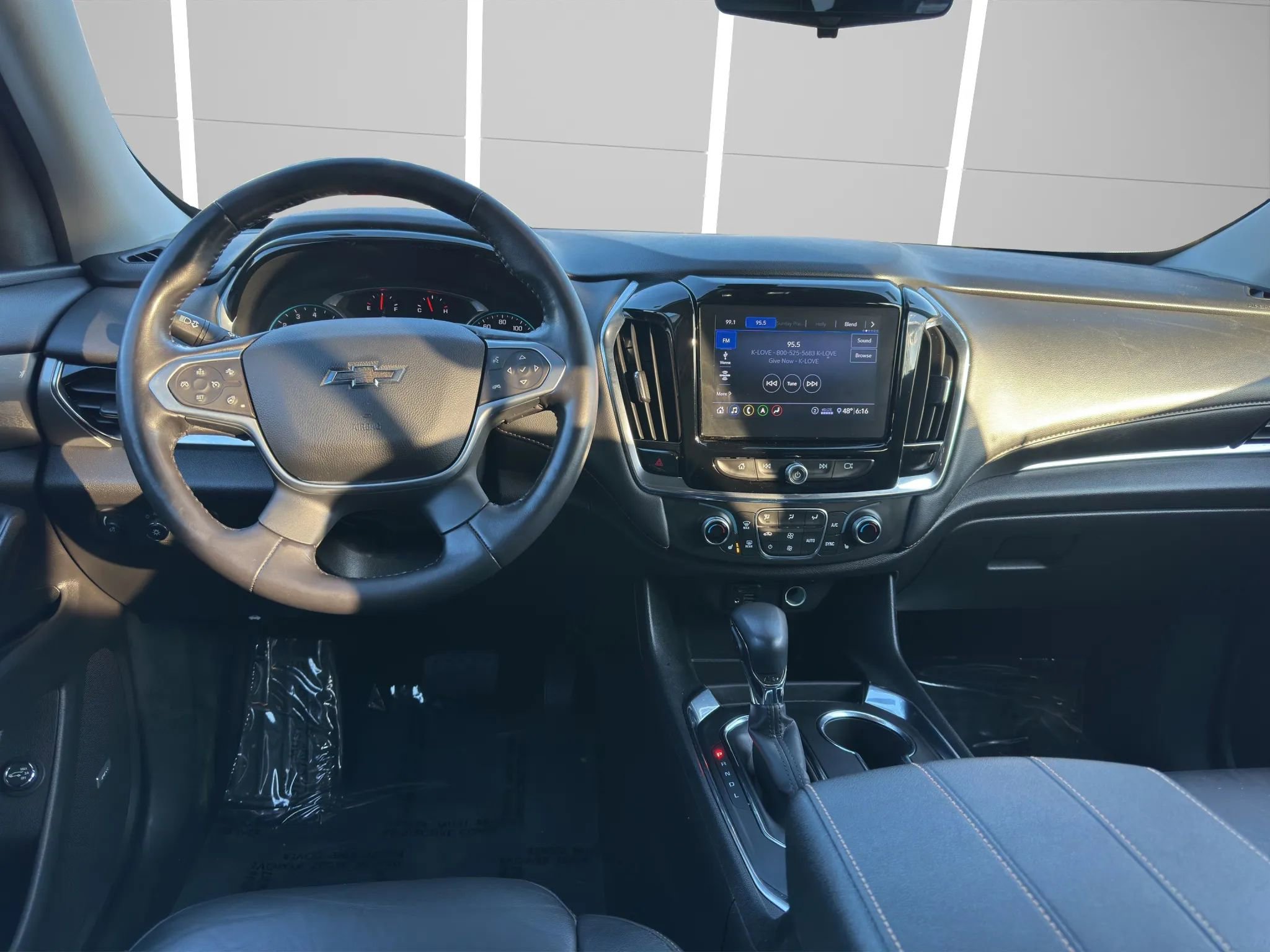 Used 2021 Chevrolet Traverse RS AWD/4WD image 16