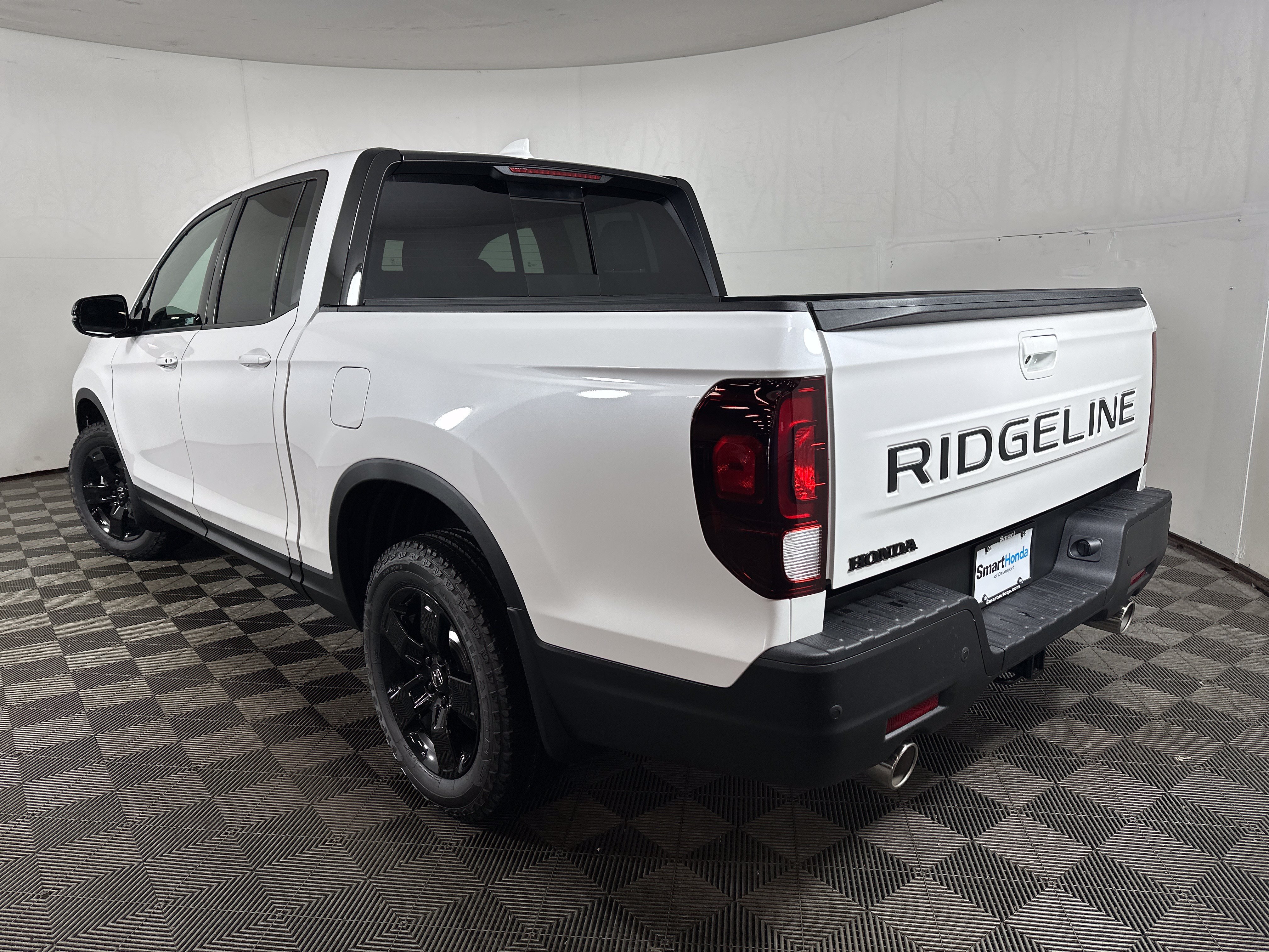 New 2026 Honda Ridgeline Black Edition image 5