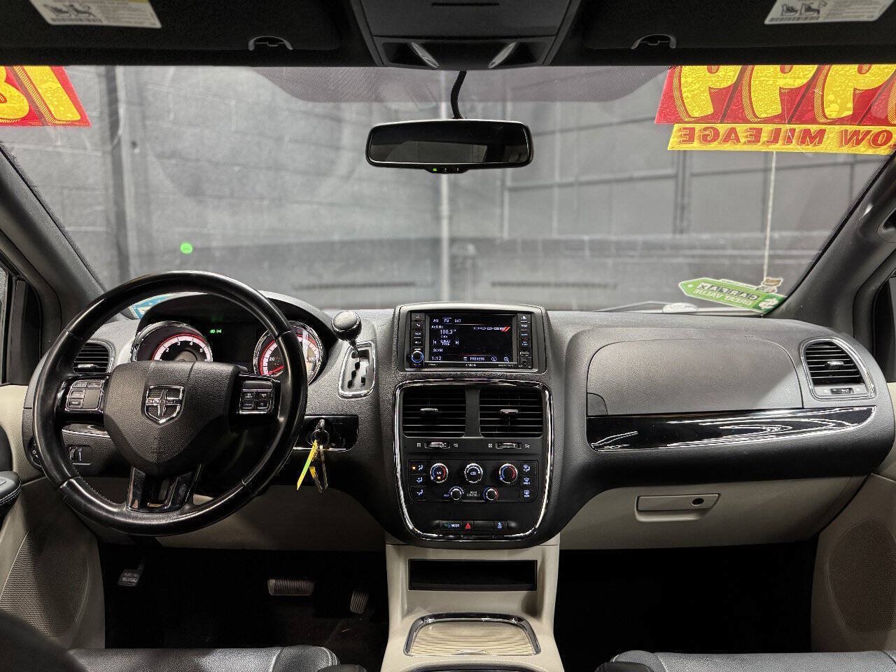 Used 2018 Dodge Grand Caravan SXT FWD image 11