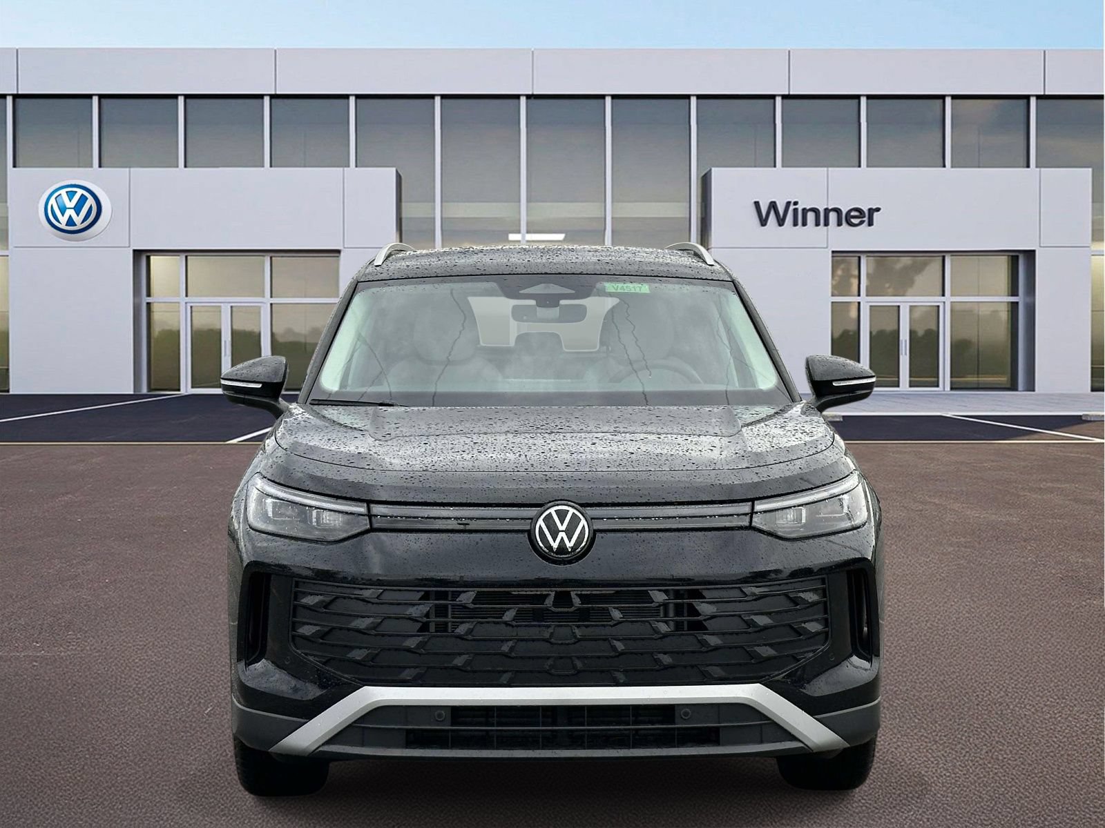 New 2026 Volkswagen Tiguan SE FWD image 9