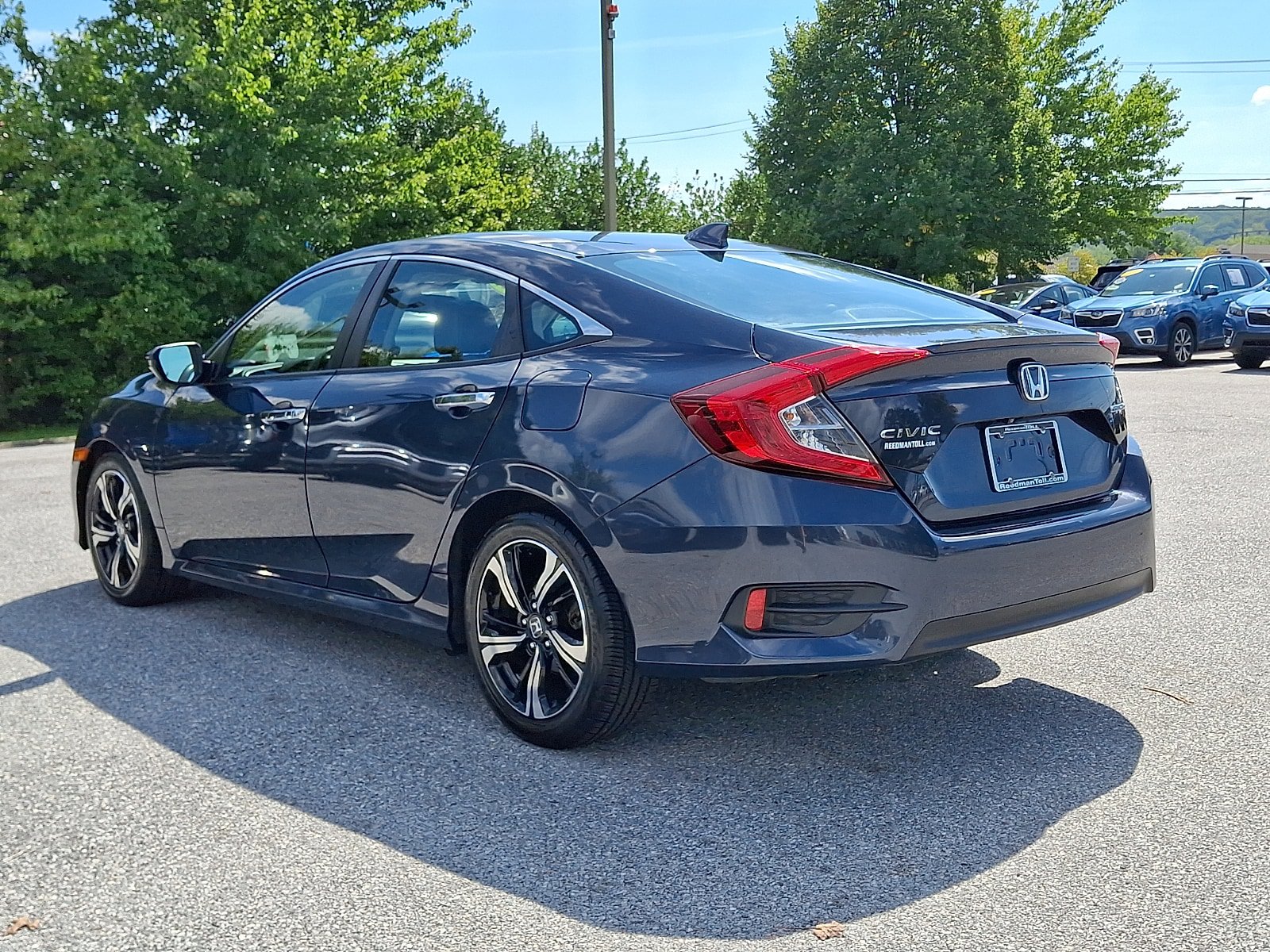 Used 2017 Honda Civic Touring image 4
