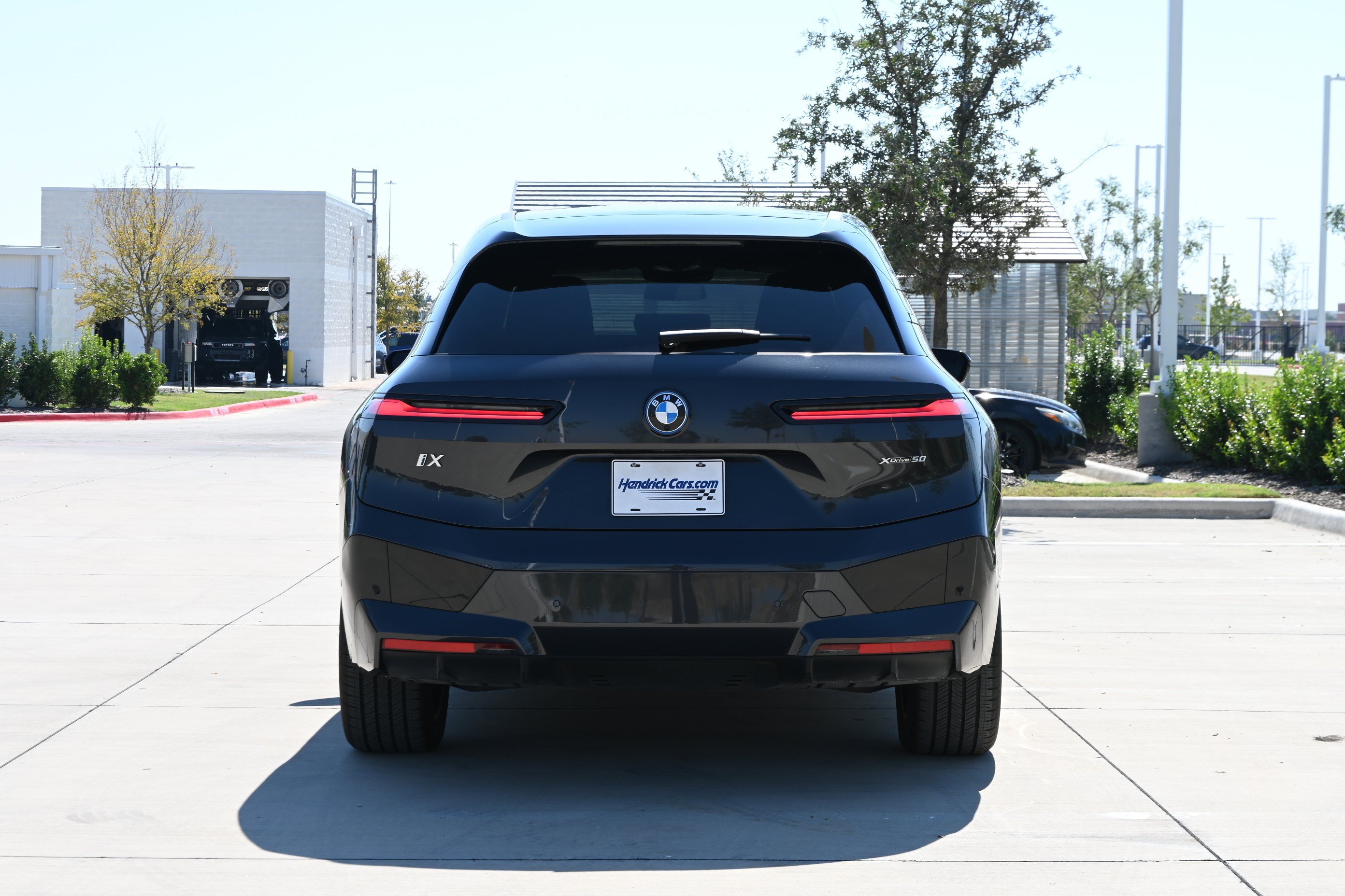 Certified 2024 BMW iX xDrive50 w/ Premium Package AWD/4WD image 8
