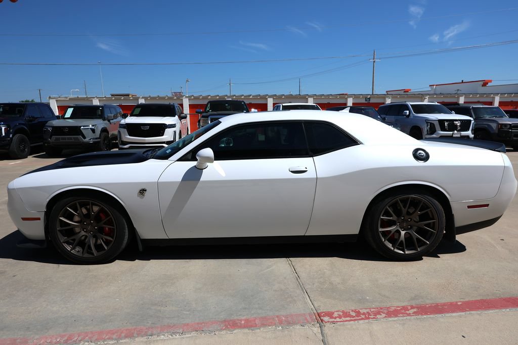 Used 2016 Dodge Challenger SRT Hellcat RWD image 8