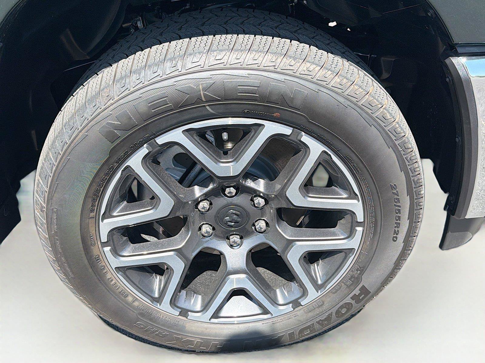 New 2026 RAM 1500 Laramie AWD/4WD image 36