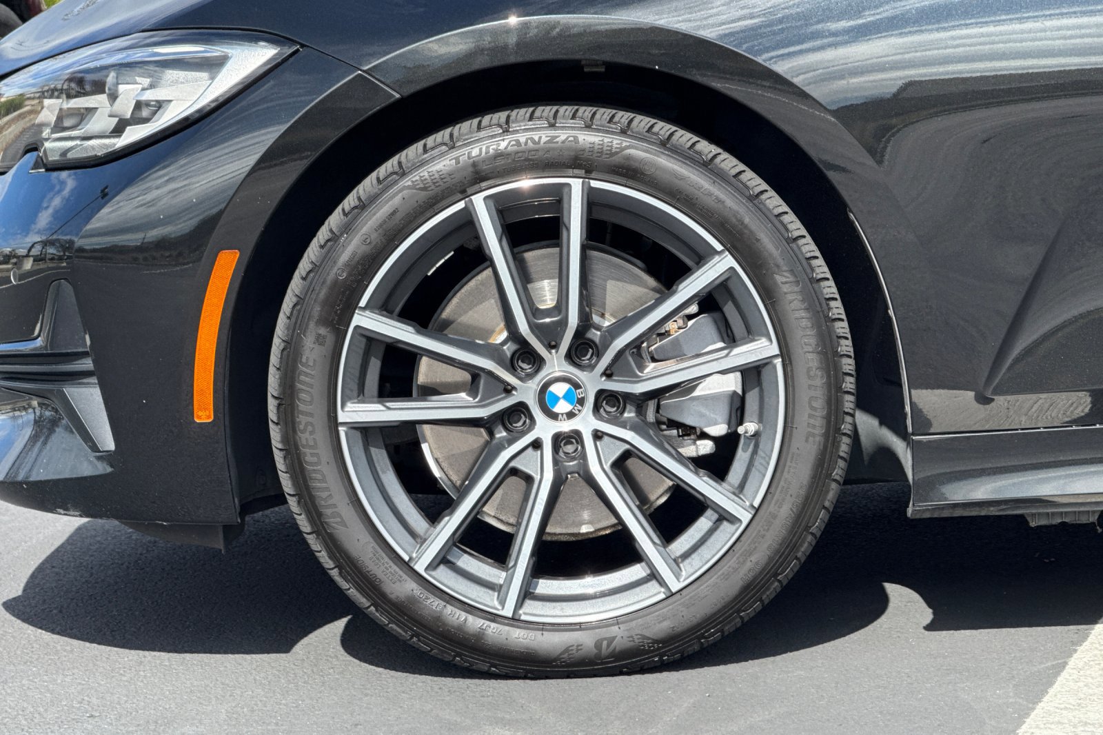 Used 2019 BMW 330i Sedan w/ Driving Assistance Package image 37