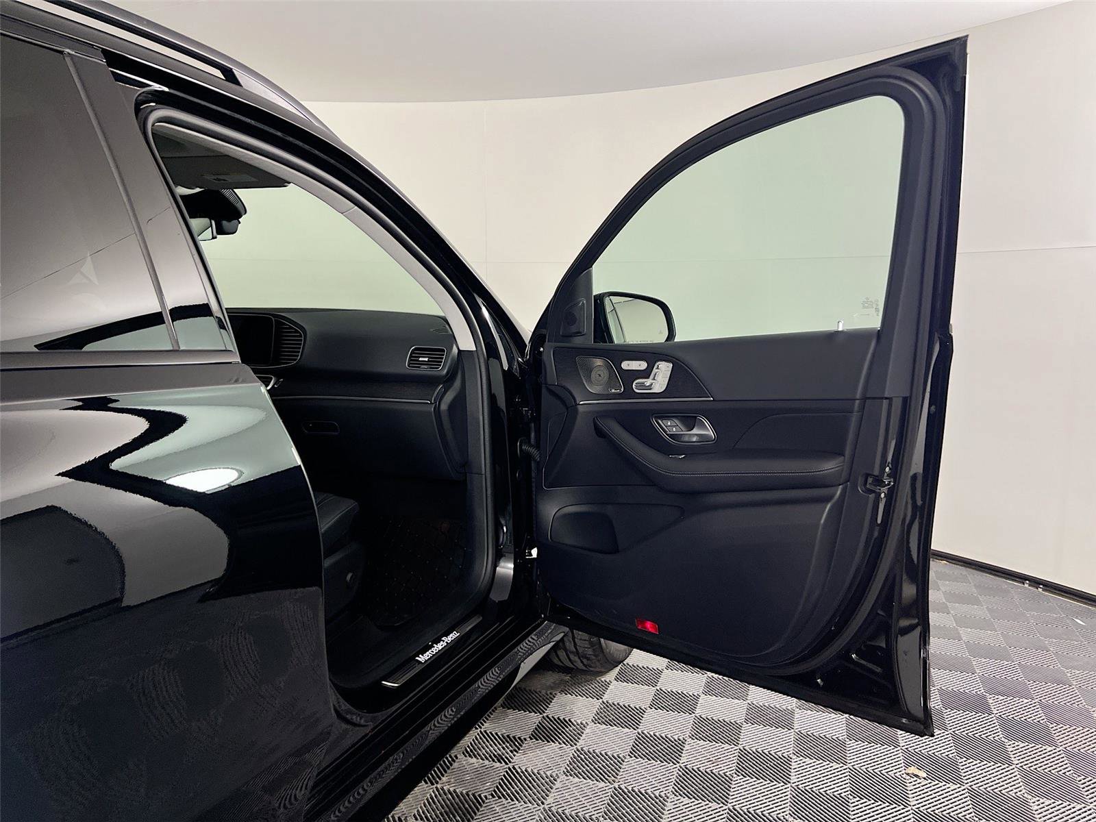 Certified 2026 Mercedes-Benz GLE 350 4MATIC image 28