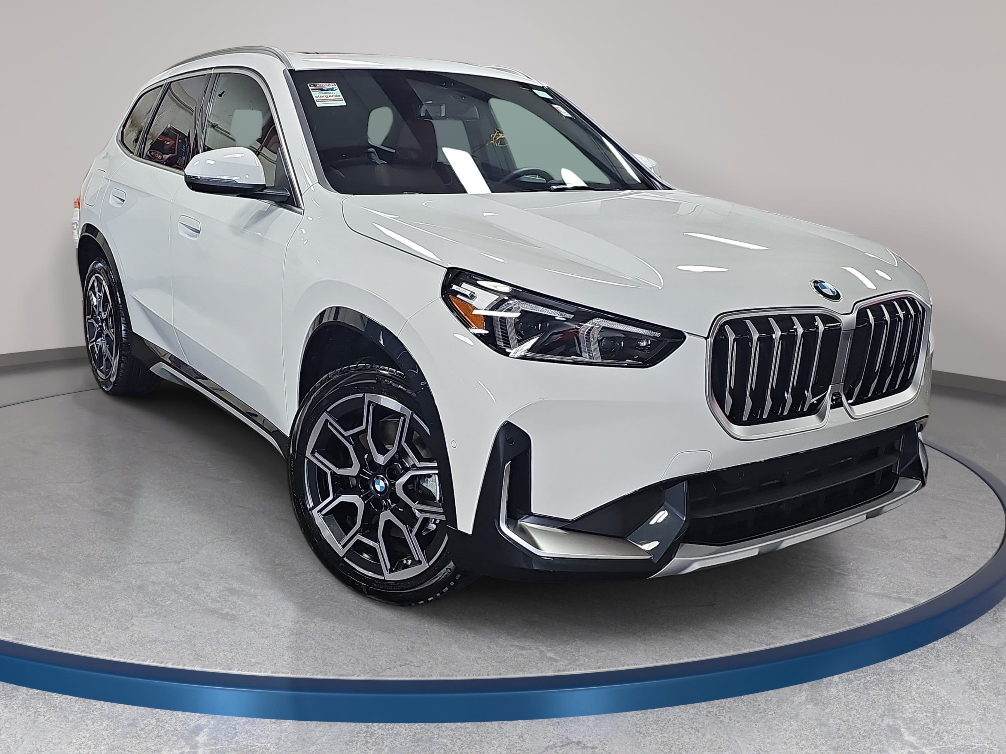 New 2026 BMW X1 xDrive28i w/ Technology Package AWD/4WD image 3