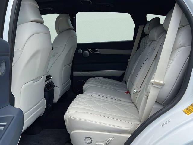 Certified 2025 Genesis GV80 3.5T Prestige AWD/4WD image 13