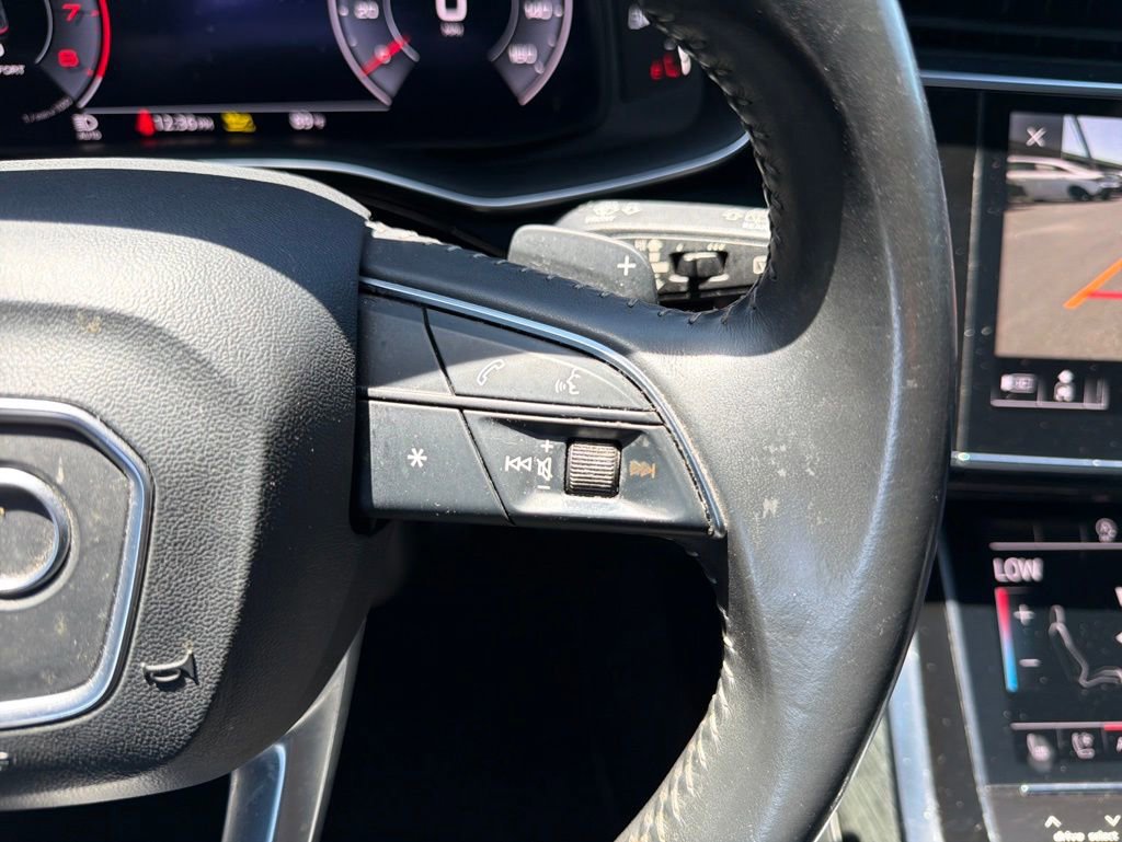 Used 2020 Audi Q8 Prestige w/ Prestige Package AWD/4WD image 24