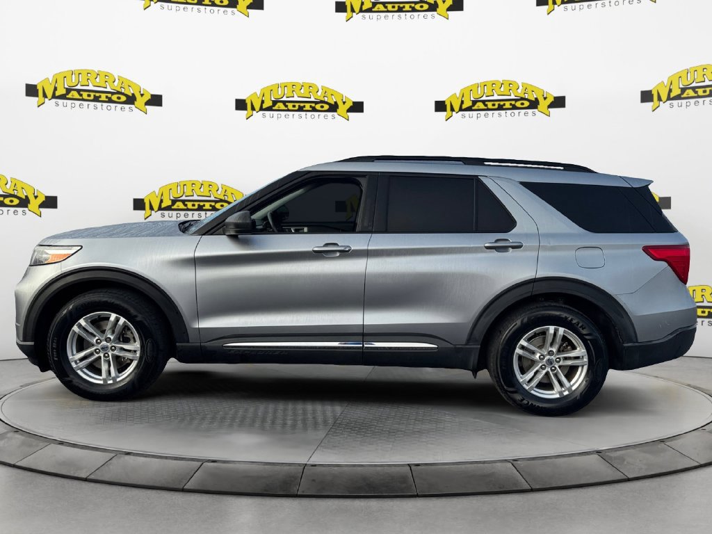 Used 2020 Ford Explorer XLT w/ Equipment Group 202A RWD image 2