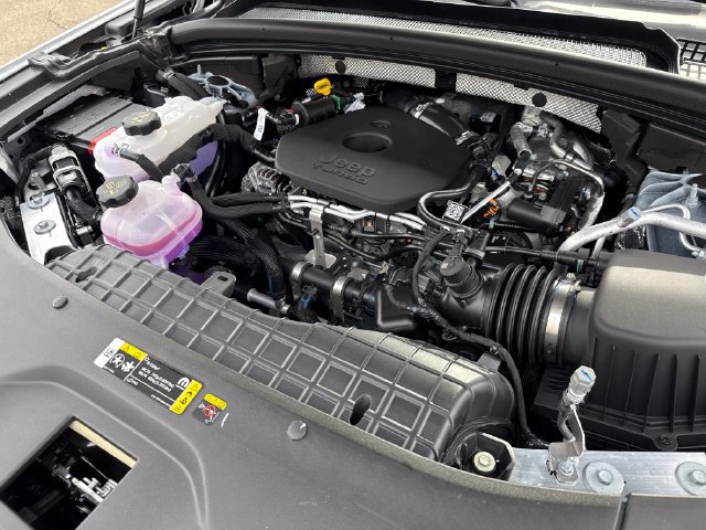 New 2026 Jeep Grand Cherokee Altitude AWD/4WD image 14