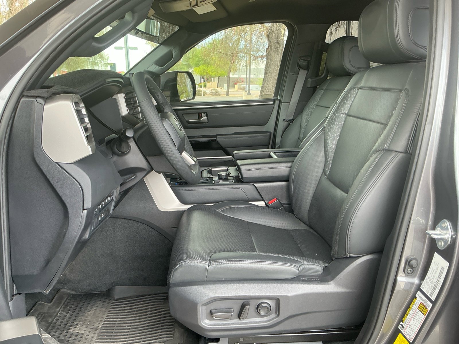 Certified 2025 Toyota Tundra Limited AWD/4WD image 14