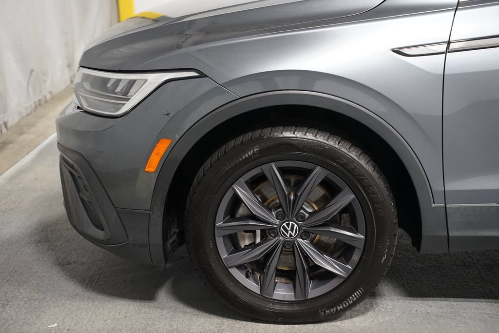 Used 2022 Volkswagen Tiguan SE FWD image 5