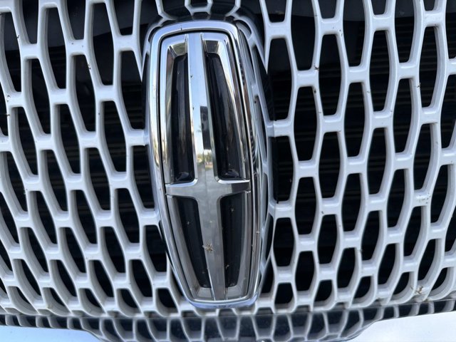 Used 2020 Lincoln Navigator L Reserve w/ Equipment Group 208A Reserve AWD/4WD image 7