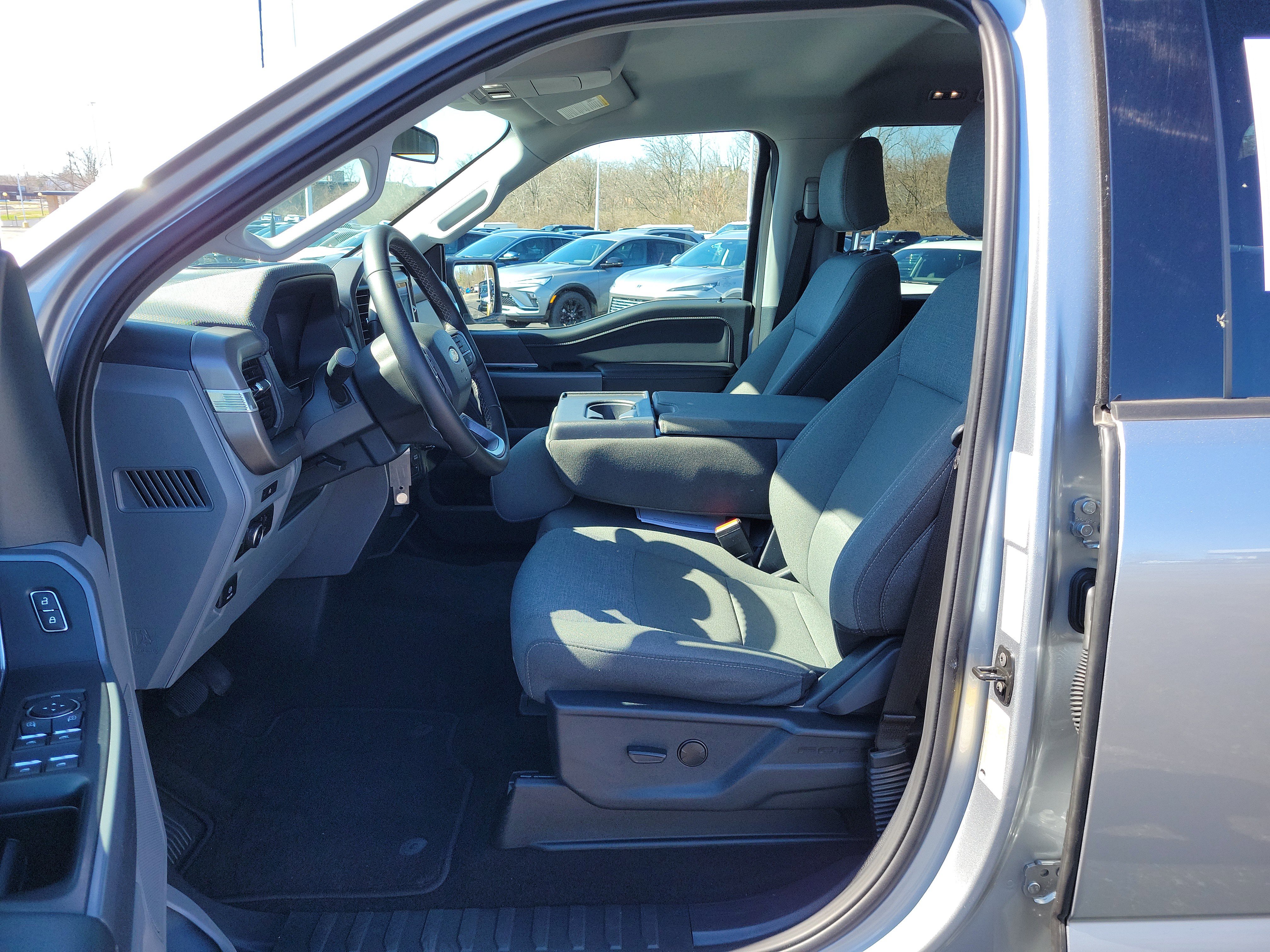 Used 2025 Ford F150 XLT w/ Equipment Group 301A Standard image 16