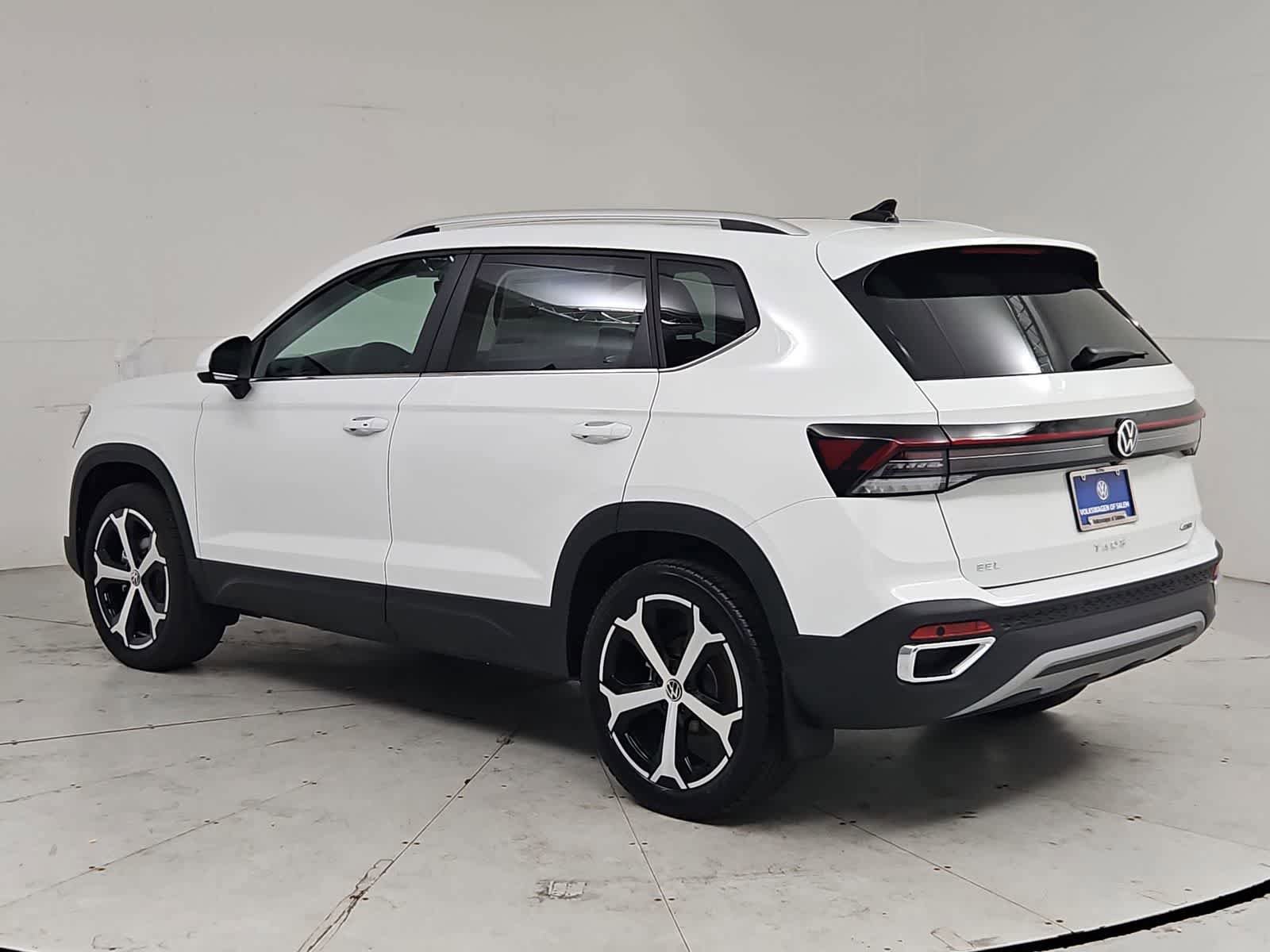 New 2026 Volkswagen Taos SEL AWD/4WD image 4