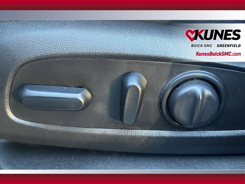 Used 2019 Chevrolet Equinox LT image 21