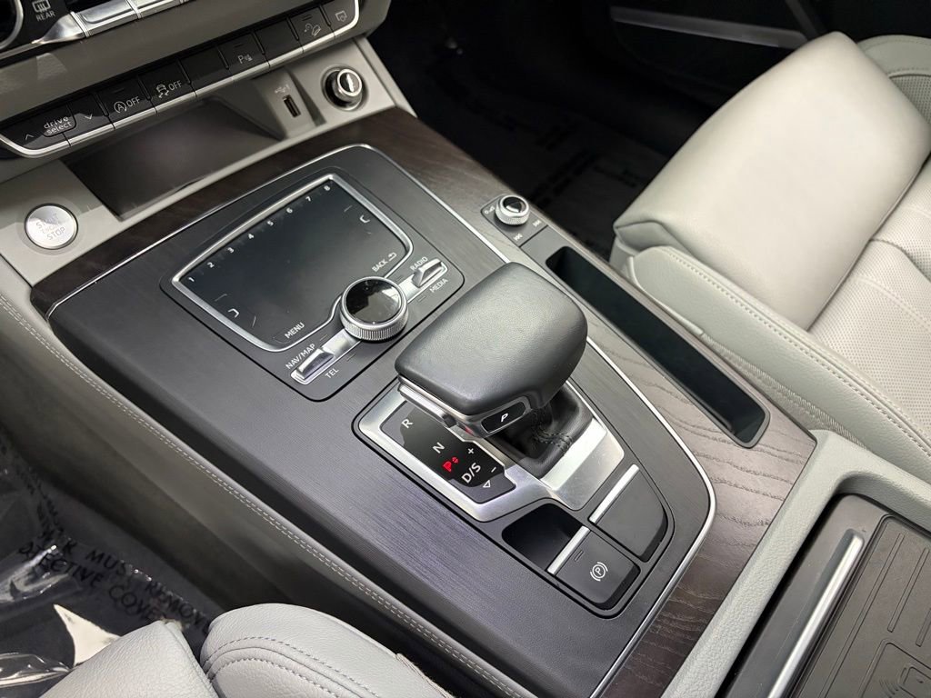 Used 2020 Audi Q5 2.0T Premium Plus w/ Premium Plus Package image 23